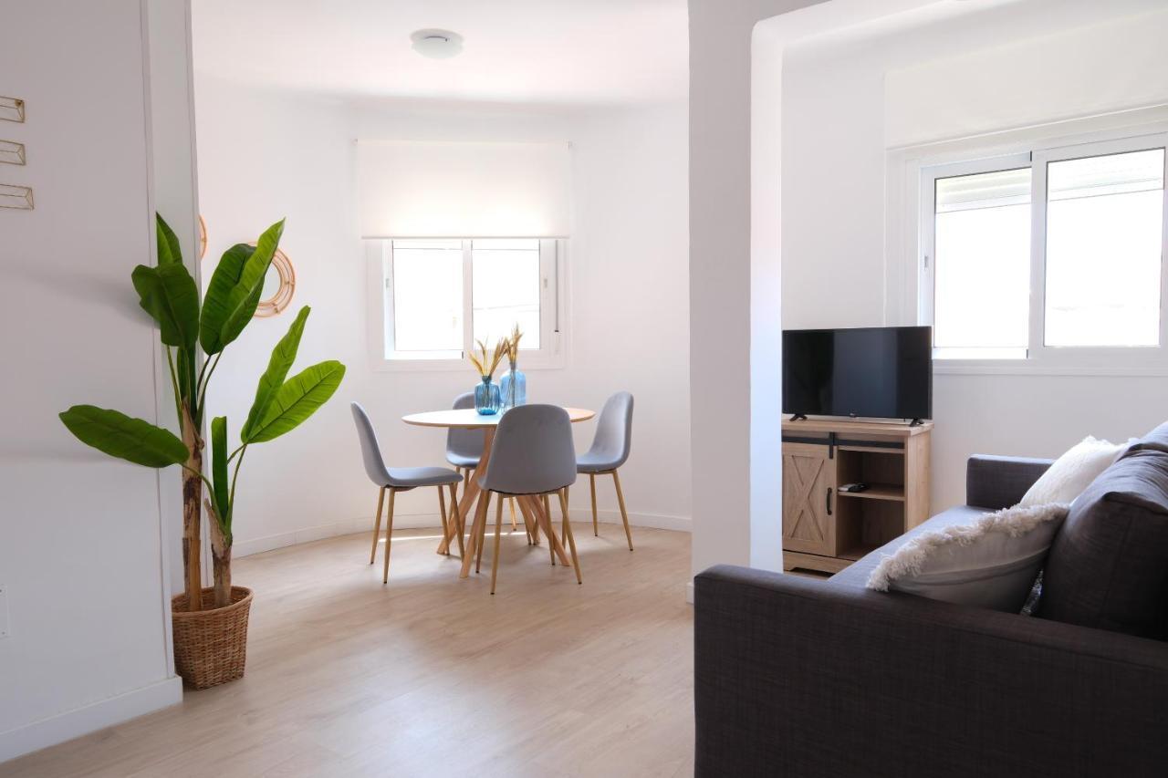 Lovely Apartment Малага Екстериор снимка