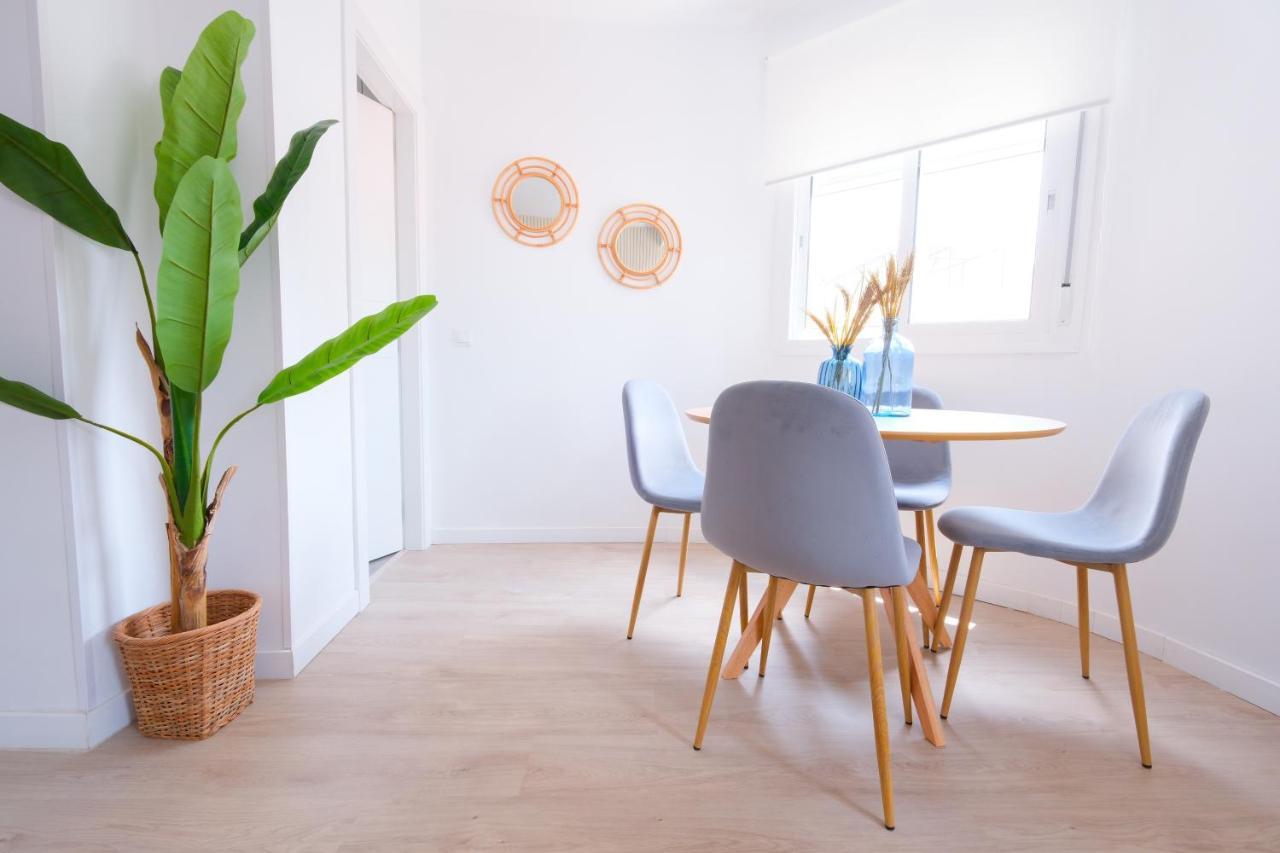 Lovely Apartment Малага Екстериор снимка