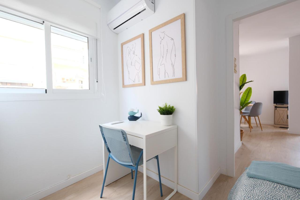 Lovely Apartment Малага Екстериор снимка