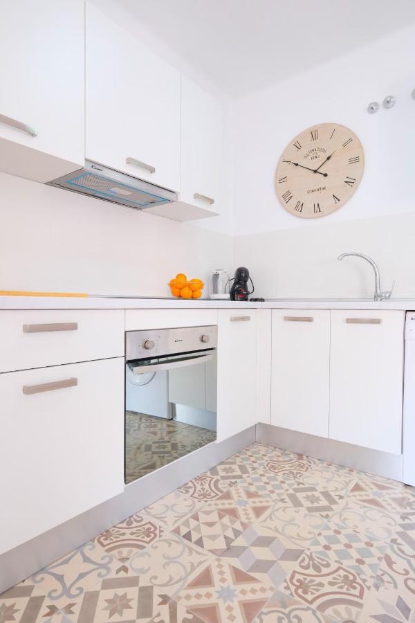 Lovely Apartment Малага Екстериор снимка